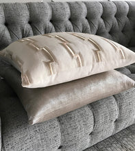 REFLECTION CHAMPAGNE DECORATIVE PILLOW